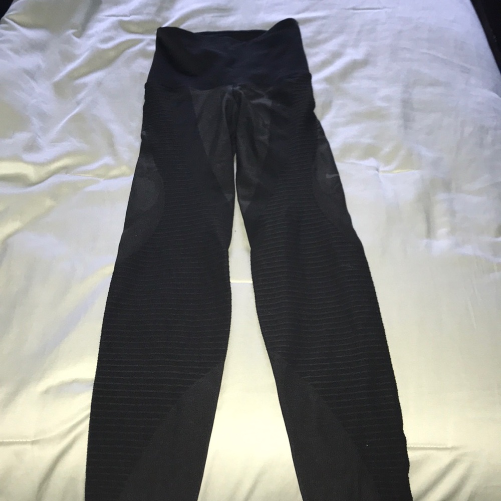 Nike leggings